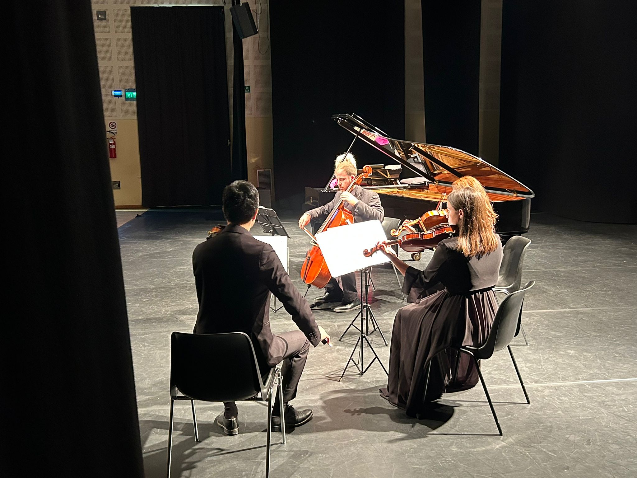 008fe68d-9ce8-4118-a673-ed2f8211c1b6