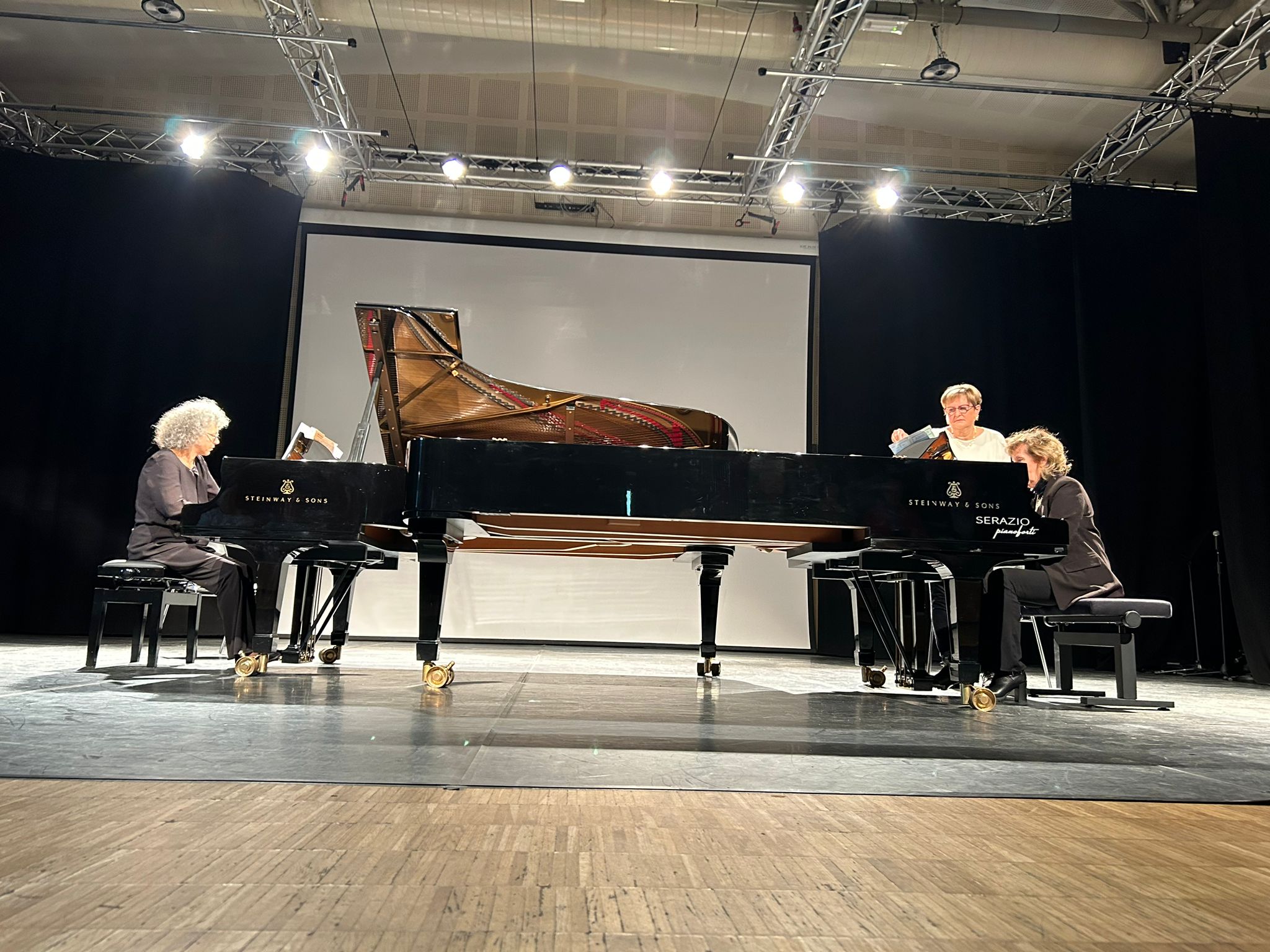 8a632e33-cbac-4c9c-a522-9a90b84d2346