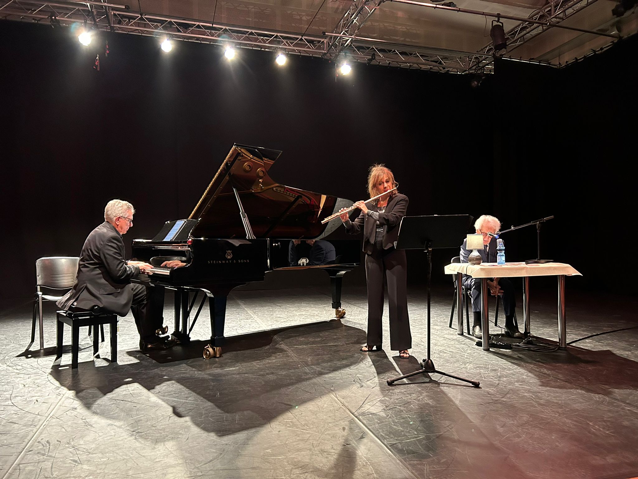 eb61fd3e-5633-485b-a928-7bff745f14c2